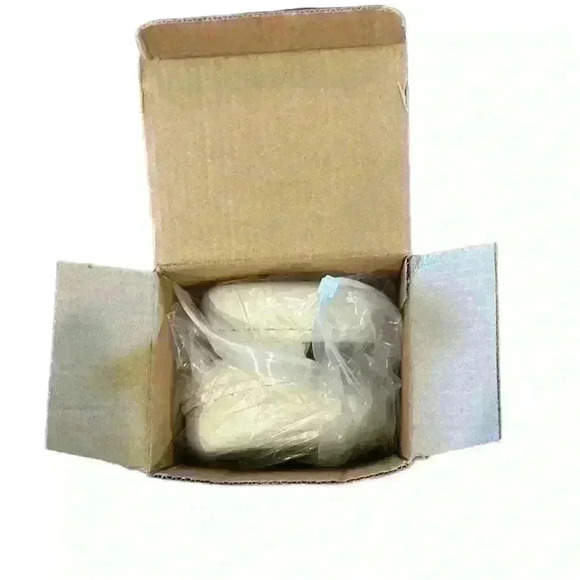 NWT cow slippers with socks size 7.5-8.5 women - Picture 5 of 8